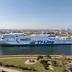 CBlue Ferienhaus am Yachthafen - Strandläufer